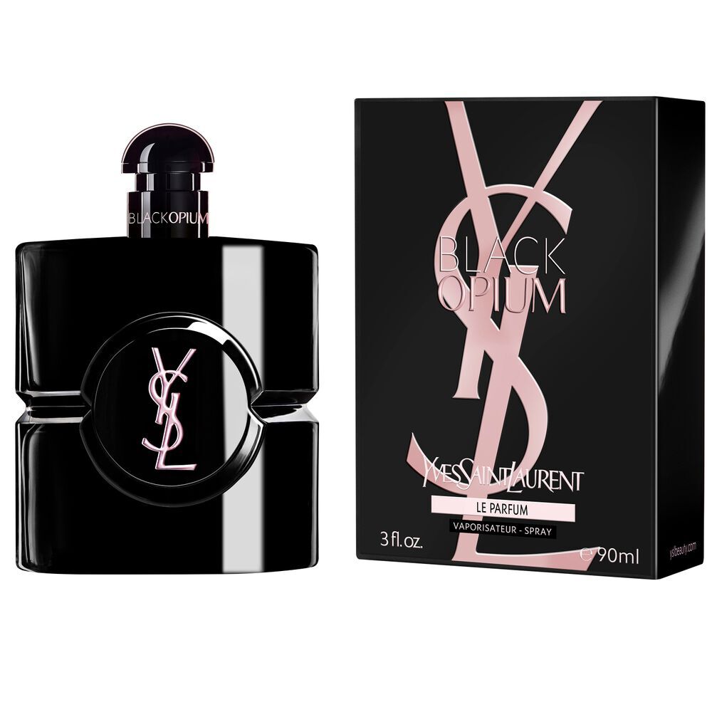 Frasco de Black Opium Le Parfum junto a su caja negra, adornada con la Cassandre rosa de YSL.